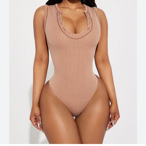 Fashion Nova Tops - NWT Fashion Nova Taupe Chelsea Ribbed Bodysuit XL